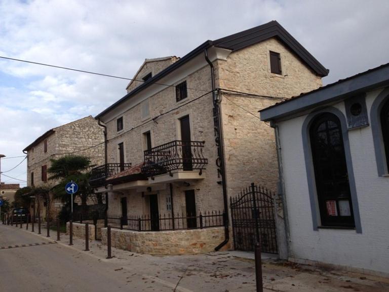 Rooms Grof Tar-Vabriga Екстер'єр фото